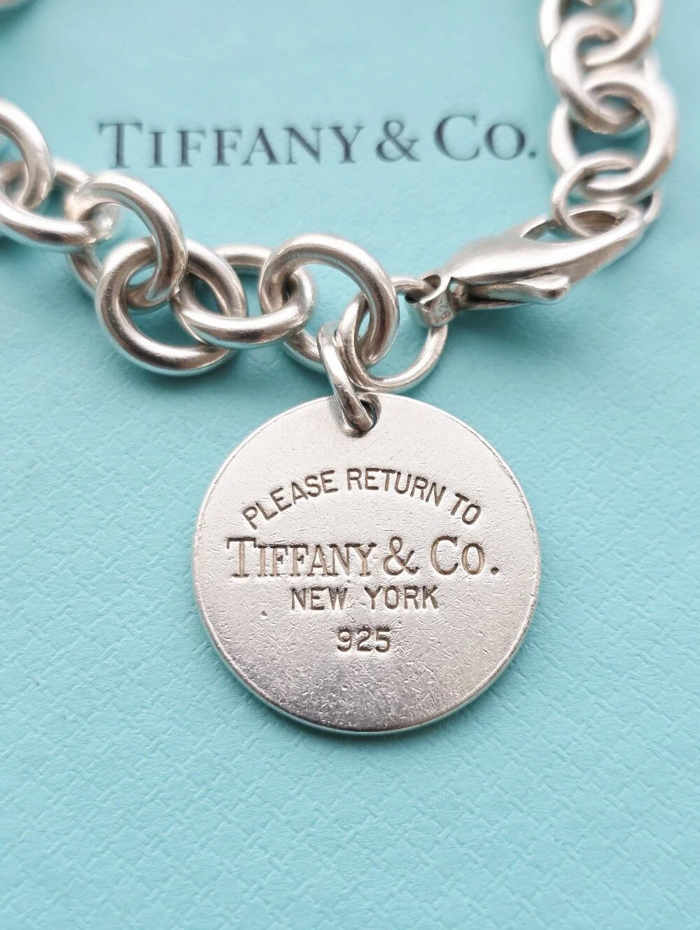 Tiffany & Co. round tag